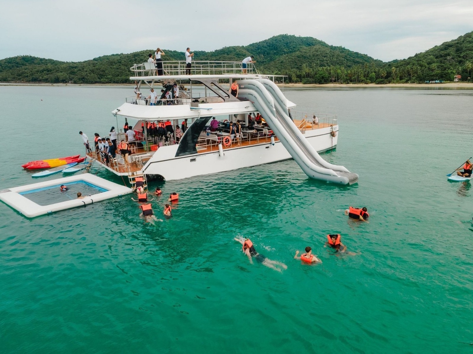 Samui Party Catamaran 68