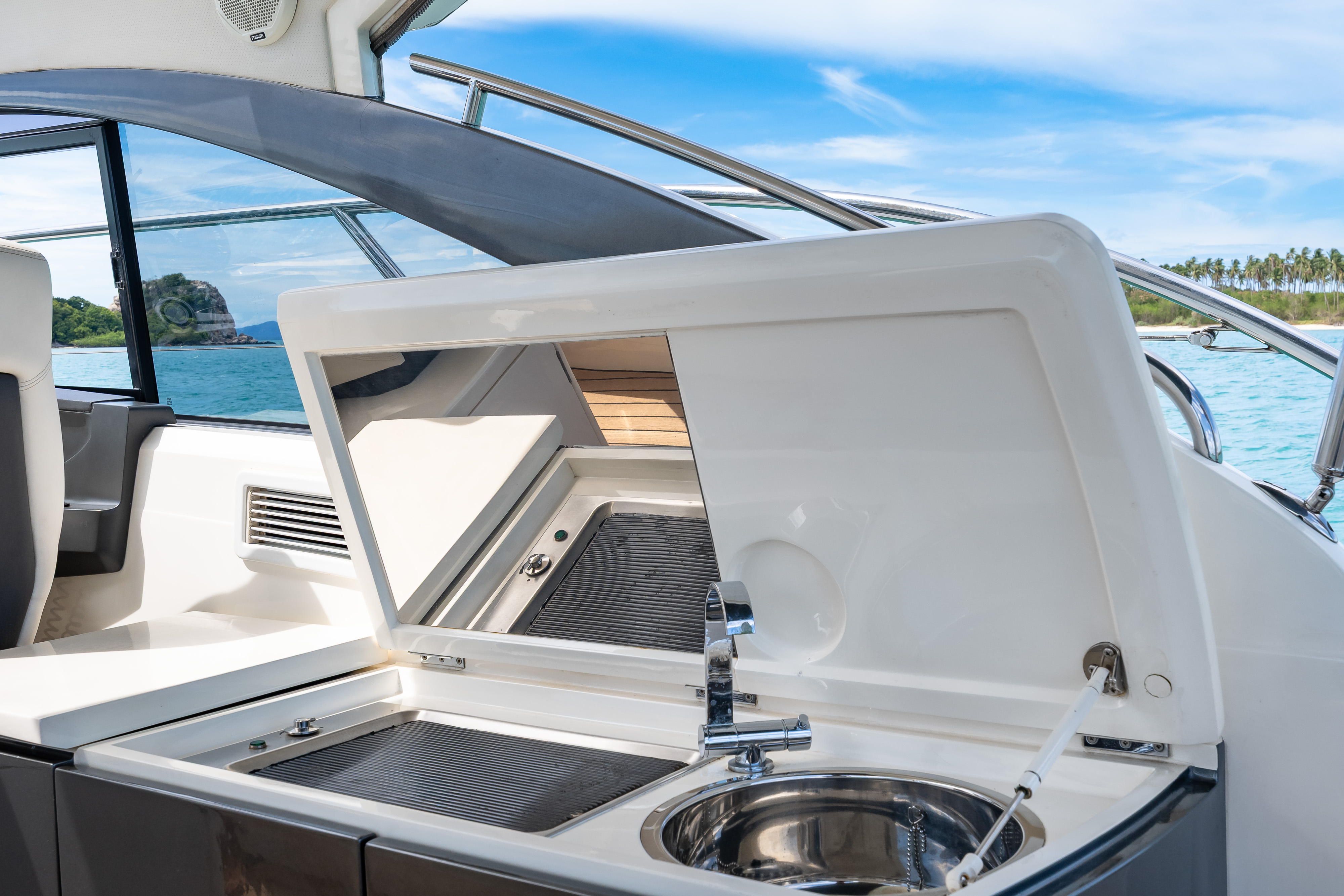 Princess v39 upperdeck bbq