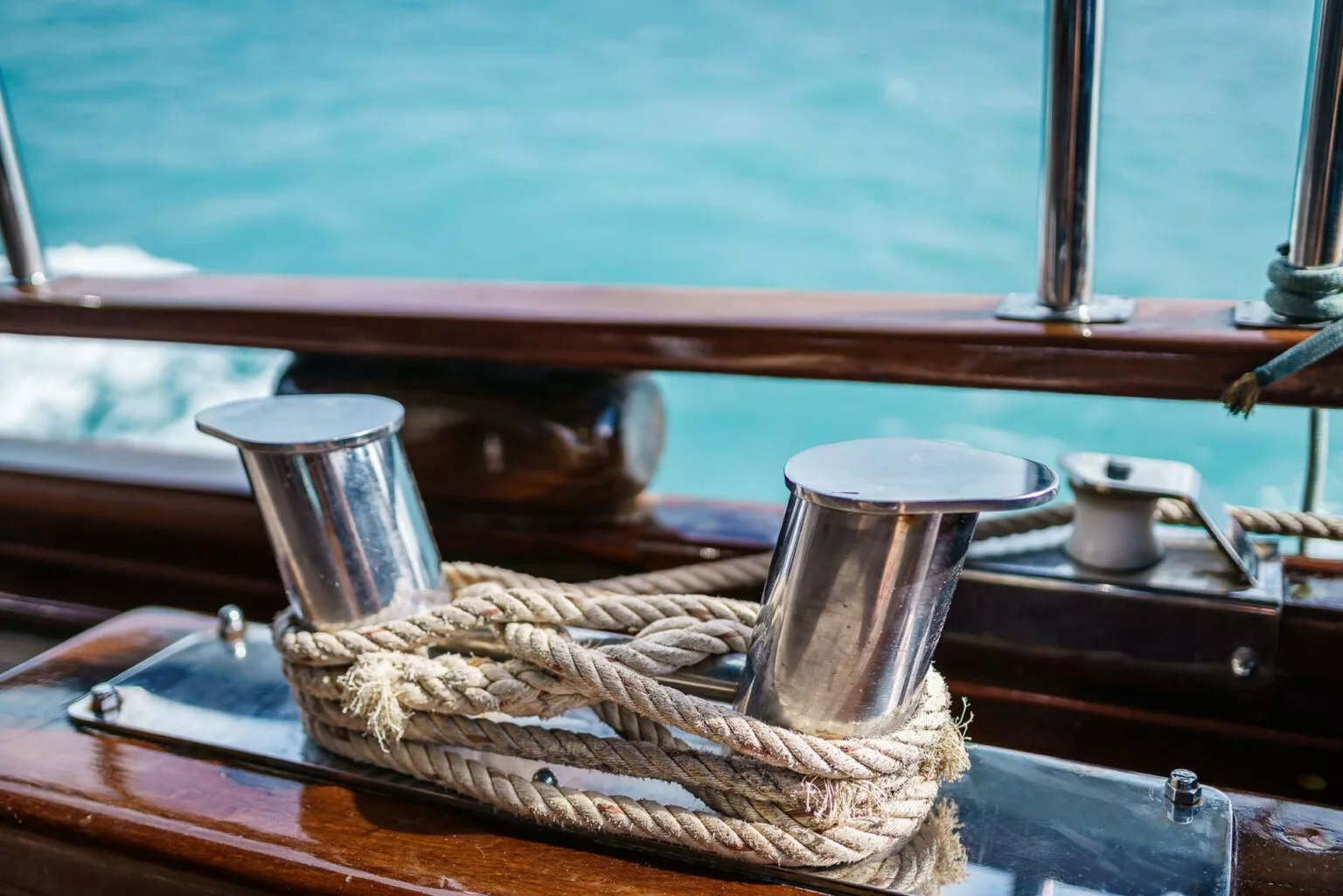 knots on the traditional sailing yacht, the naga