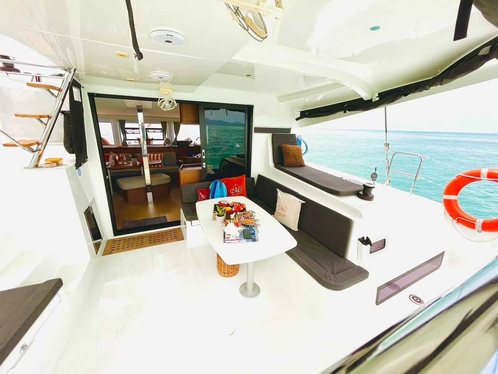Lagoon Catamaran 42 AC