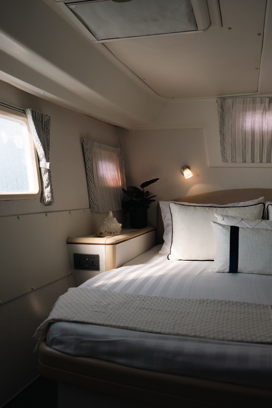 Cabin Lagoon 500