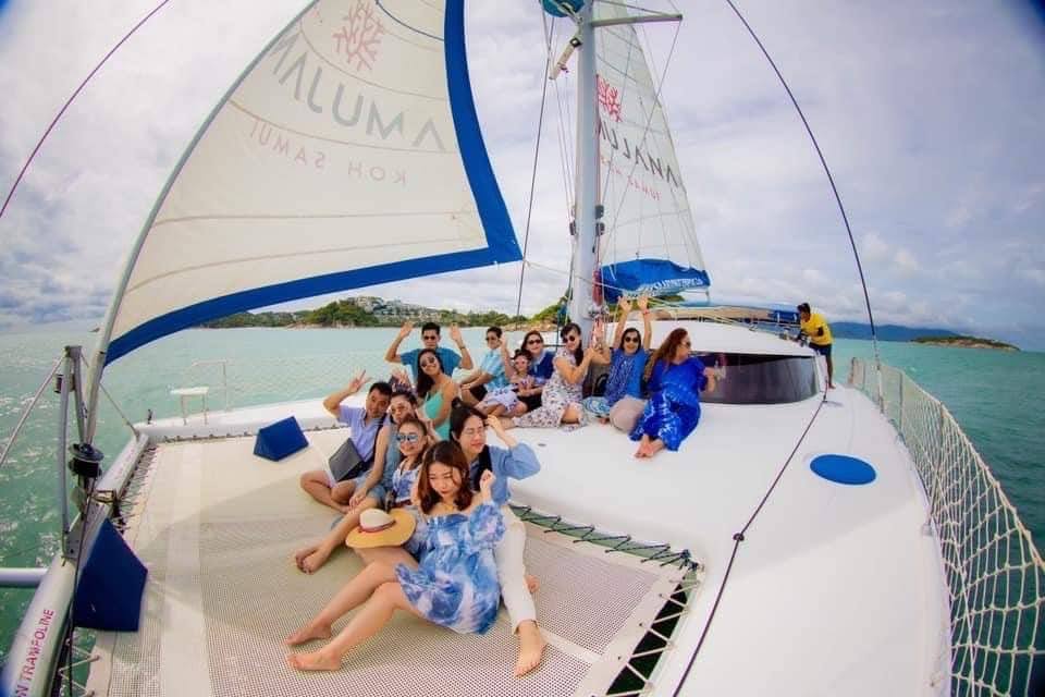 Belize Catamaran 43 (AC)