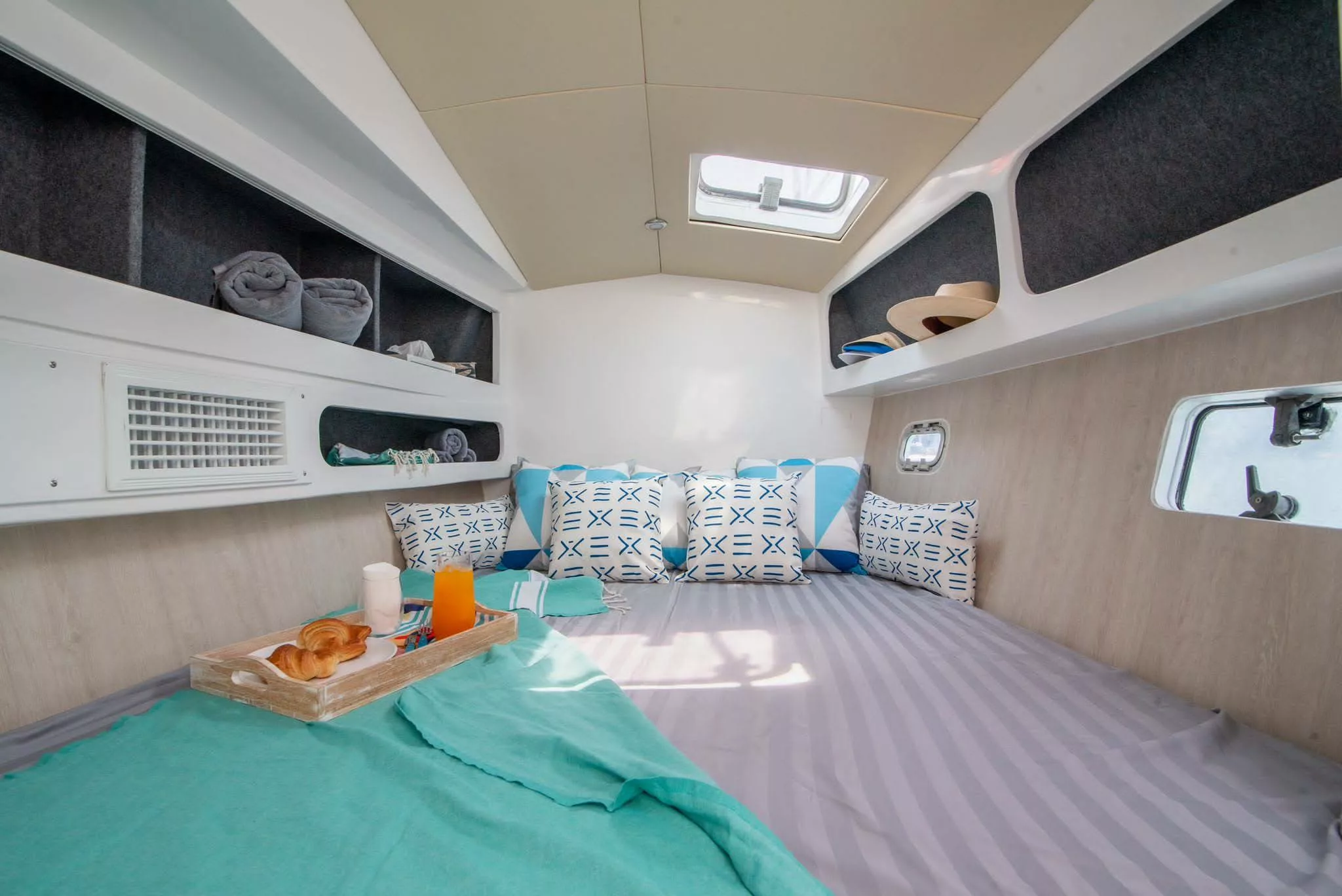 shuttleworth advantage 44 koh phangan boat charter 1